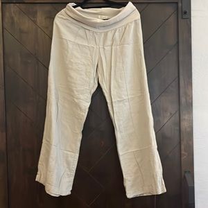 Just living large linen pant.